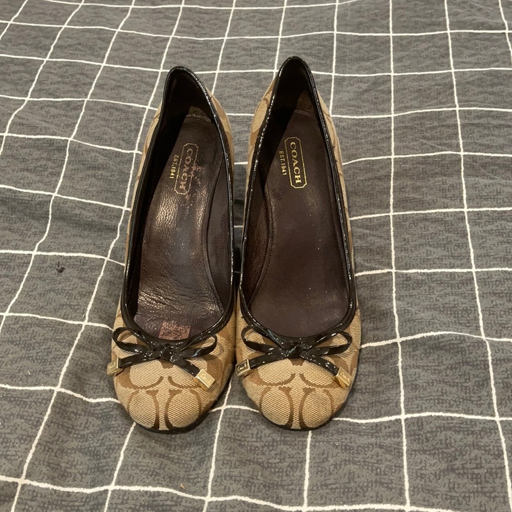 Woman Coach wedge pump shoe size 6 for sale